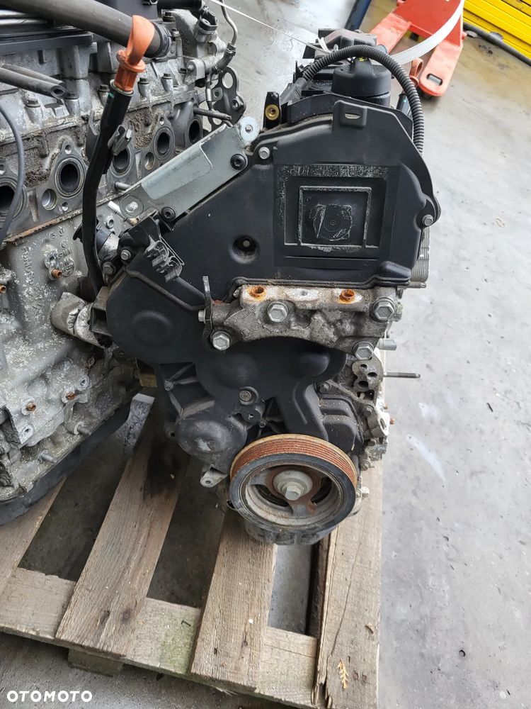 Silnik 1.4 E HDI 8H01 Peugeot Citroen - 3