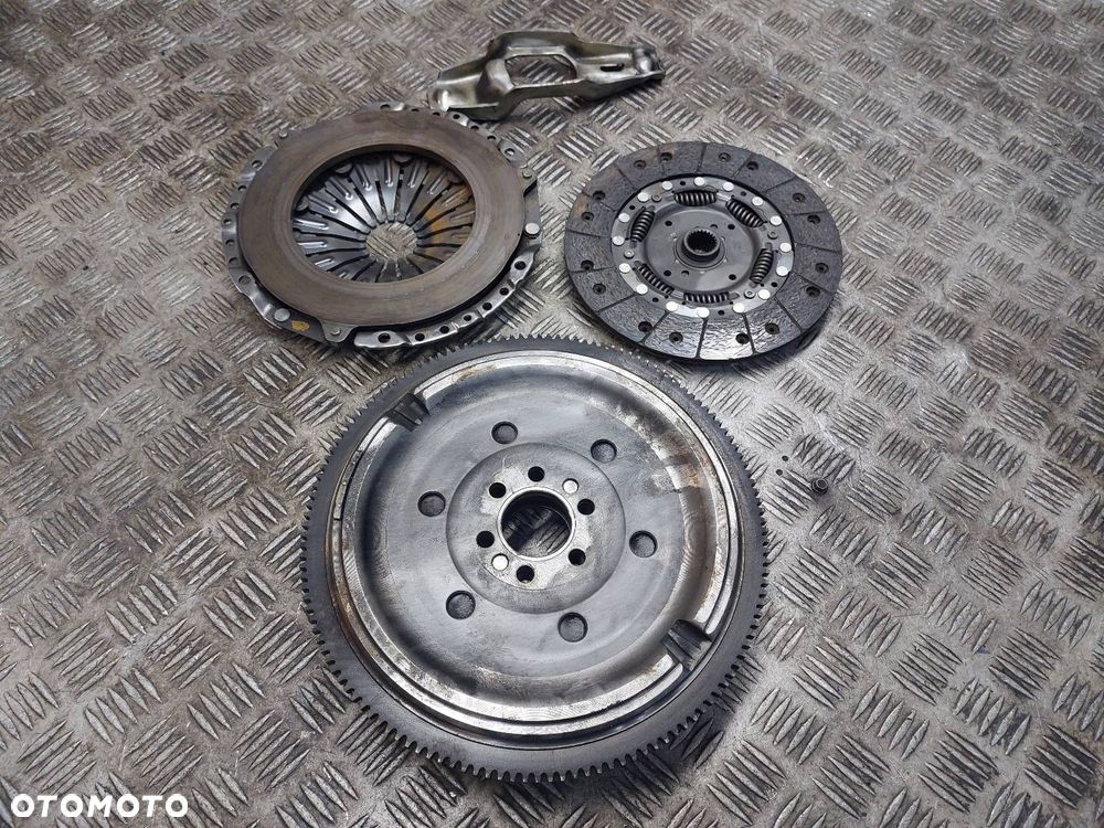 KOŁO DWUMASOWE + TARCZA + DOCISK + ŁOŻYSKO AUDI A6 C5 1.9 TDI - 7