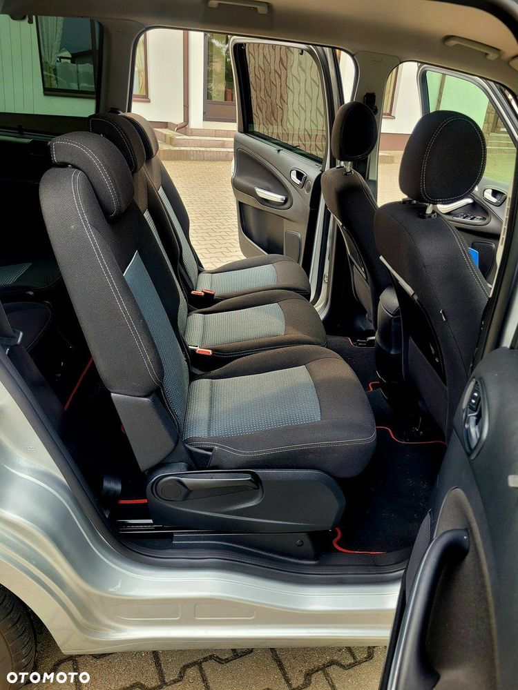 Ford Galaxy 2.0 TDCi Titanium - 32