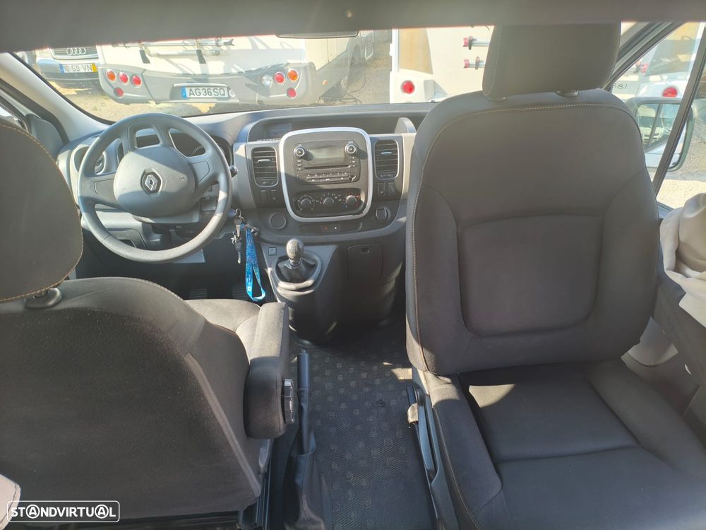Renault Trafic 4LUG DORMITORIO - 25