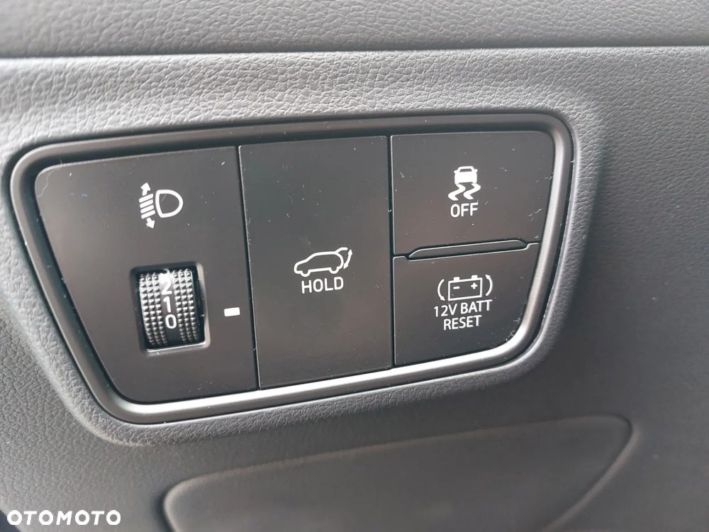 Hyundai Tucson 1.6 T-GDi HEV Executive 2WD - 17