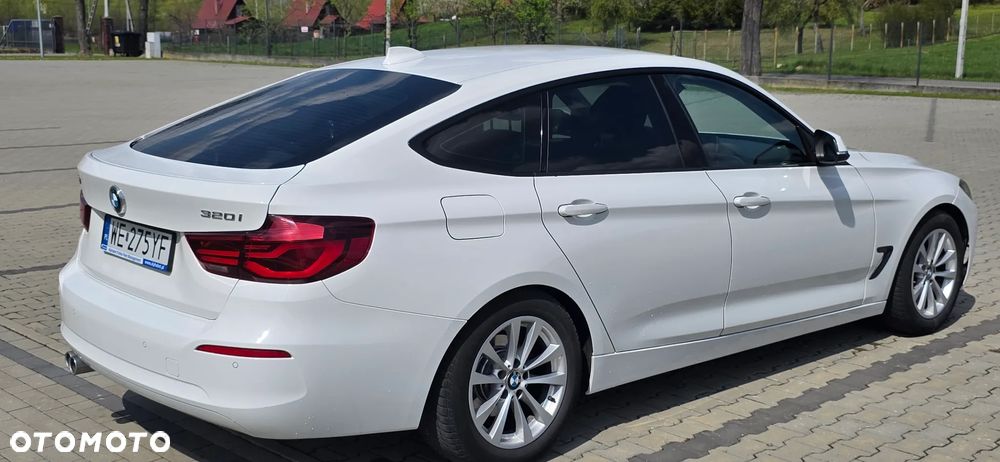 BMW 3GT 320i GPF - 4