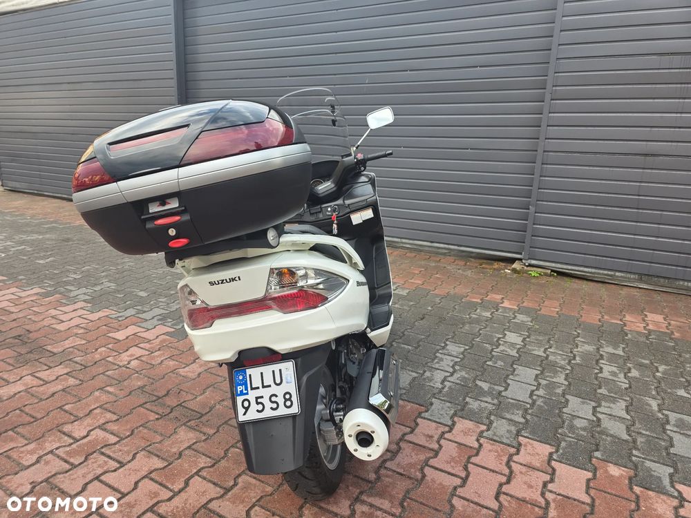 Suzuki Burgman - 9