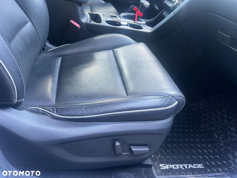 Kia Sportage 1.6 CRDI L Business Line 4WD DCT - 12