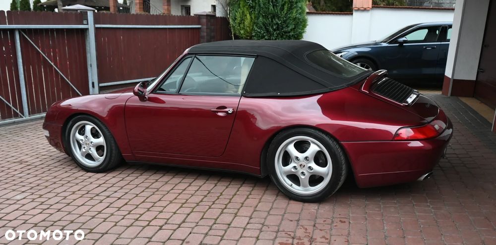 Porsche 911 Carrera - 4