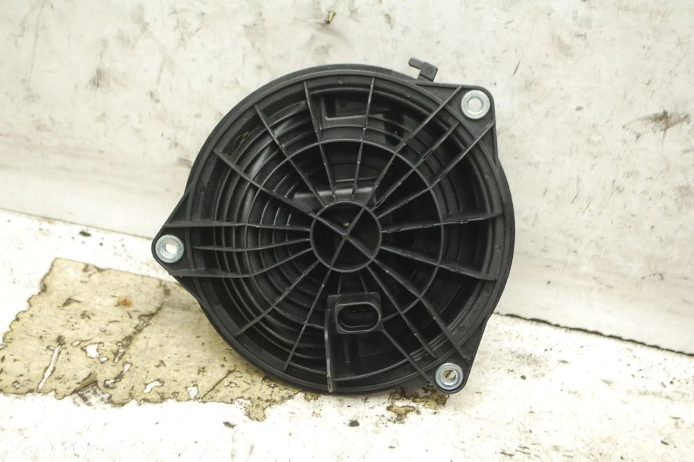 ZAMEK KLAPY BAGAŻNIKA PRZYCISK MIKROSTYK 3C5827469E VW PASSAT B6 SEDAN - 2