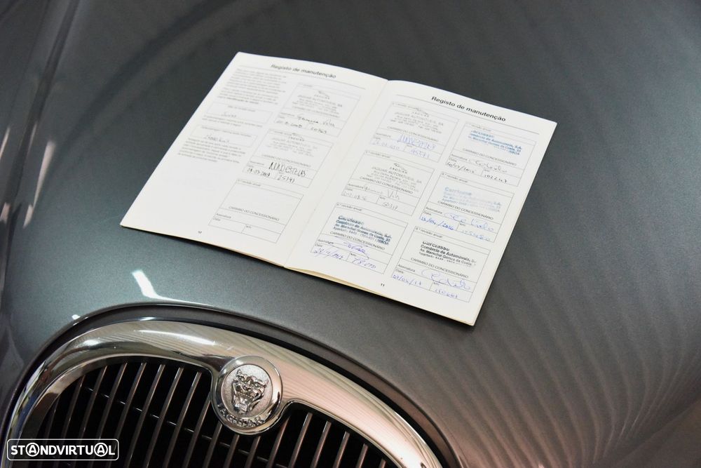 Jaguar S-Type 2.7 D V6 Executive Auto. - 16