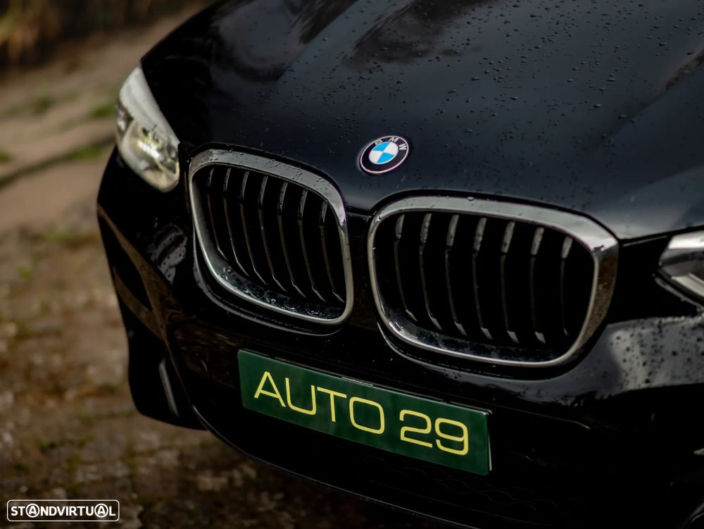 BMW X3 30 e xDrive Pack M 50 anos - 13
