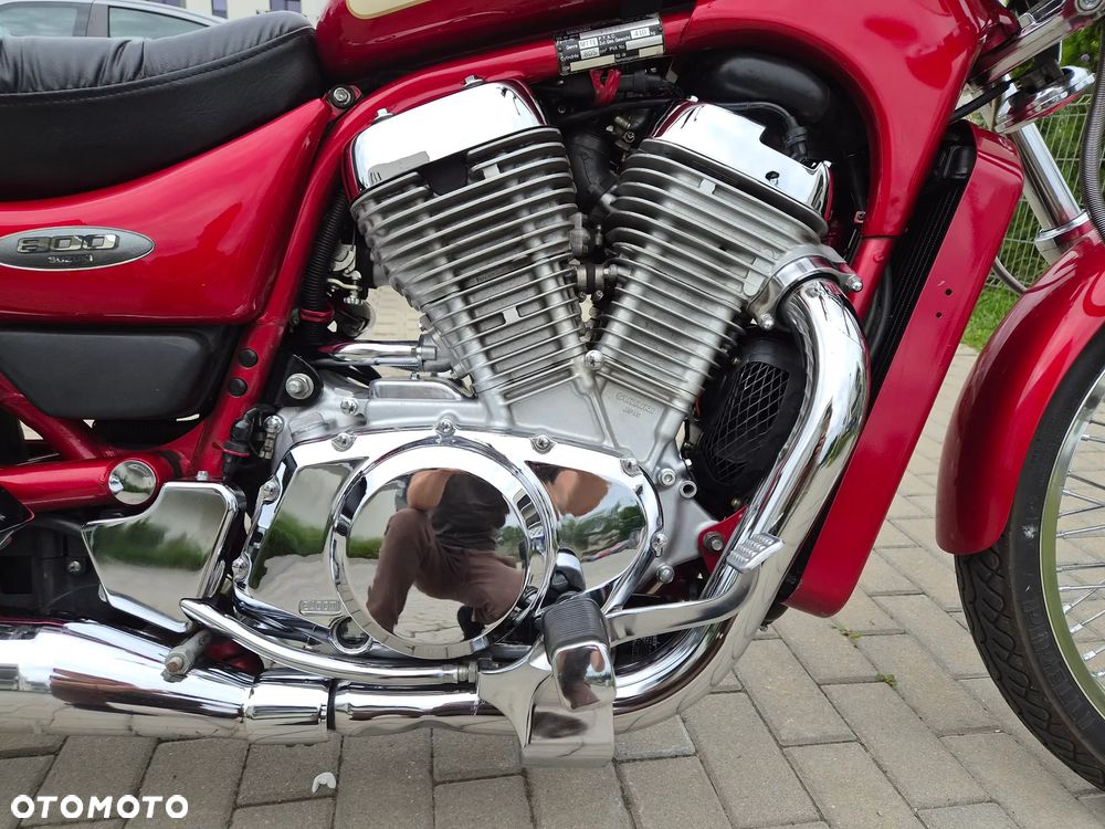 Suzuki Intruder - 26