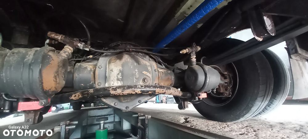 Mercedes-Benz Sprinter 616 - 32