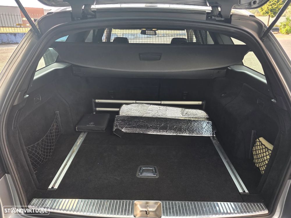 Mercedes-Benz E 300 Bluetec Hybrid Avantgarde - 28