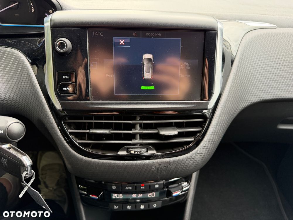 Peugeot 2008 - 19