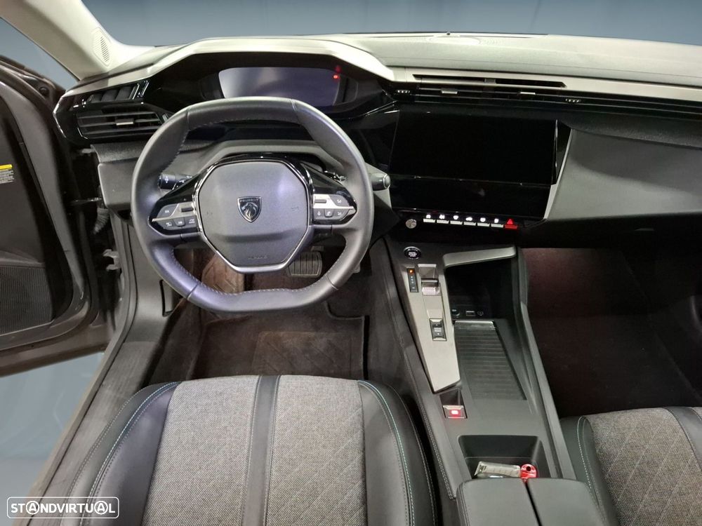Peugeot 408 1.2 PureTech Allure EAT8 - 13