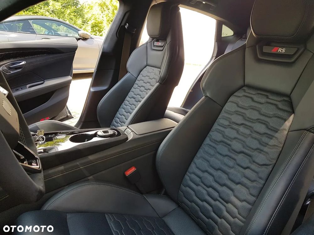 Audi RS e-tron GT - 12