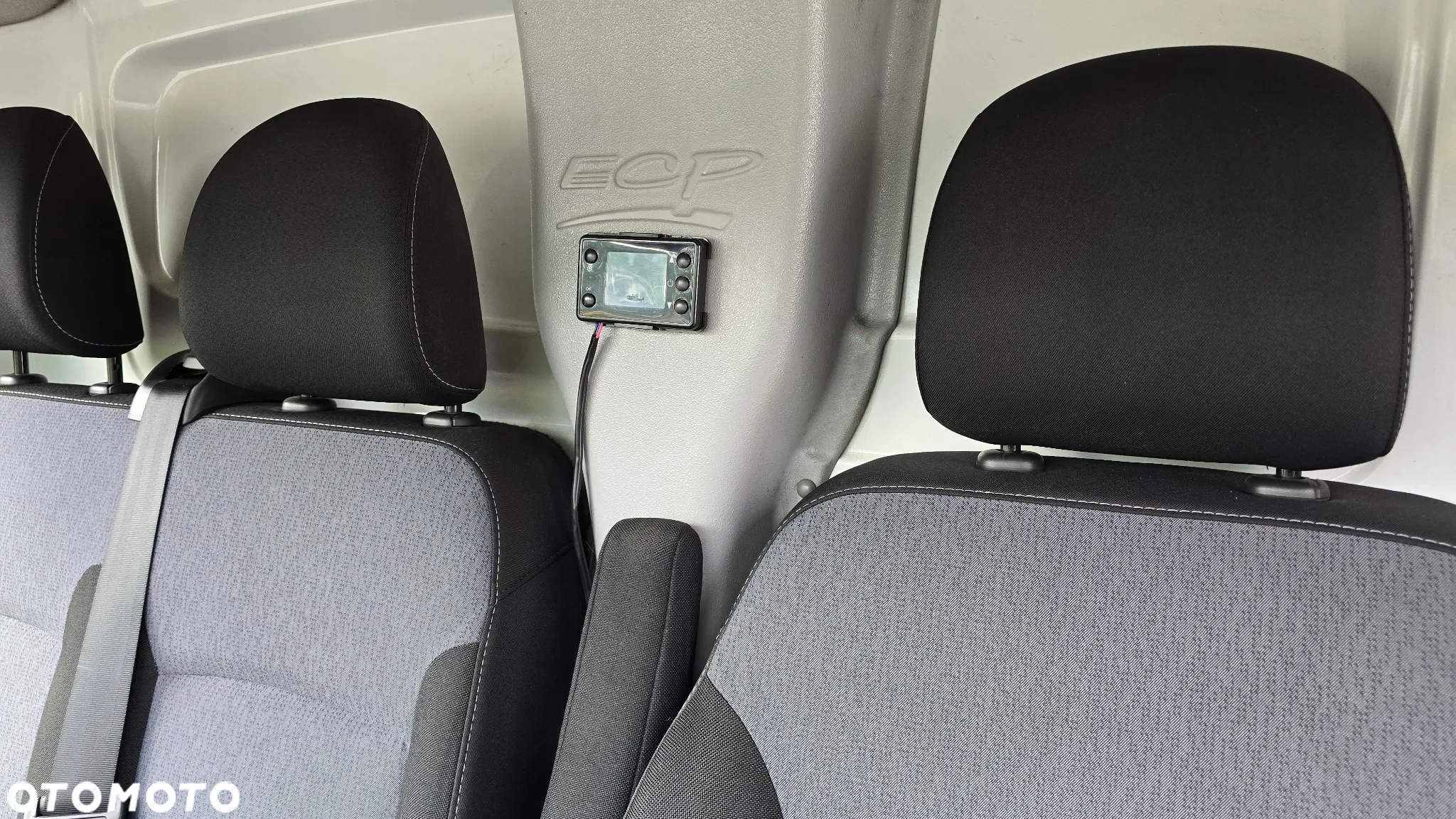 Opel VIVARO - 25