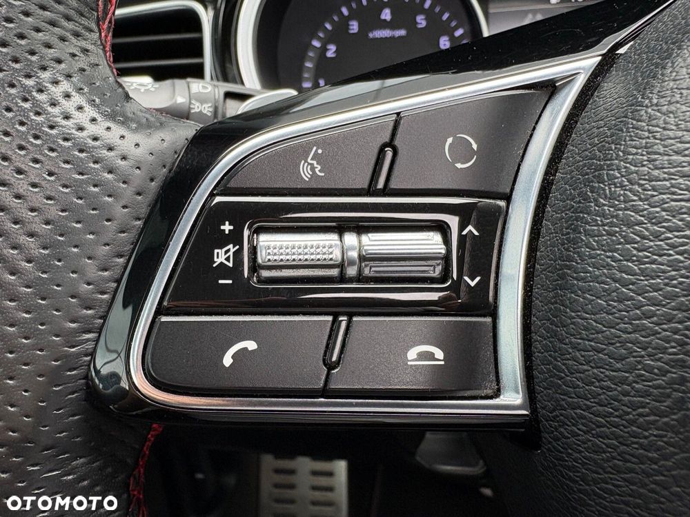 Kia ProCeed 1.6 T-GDI GT DCT - 24