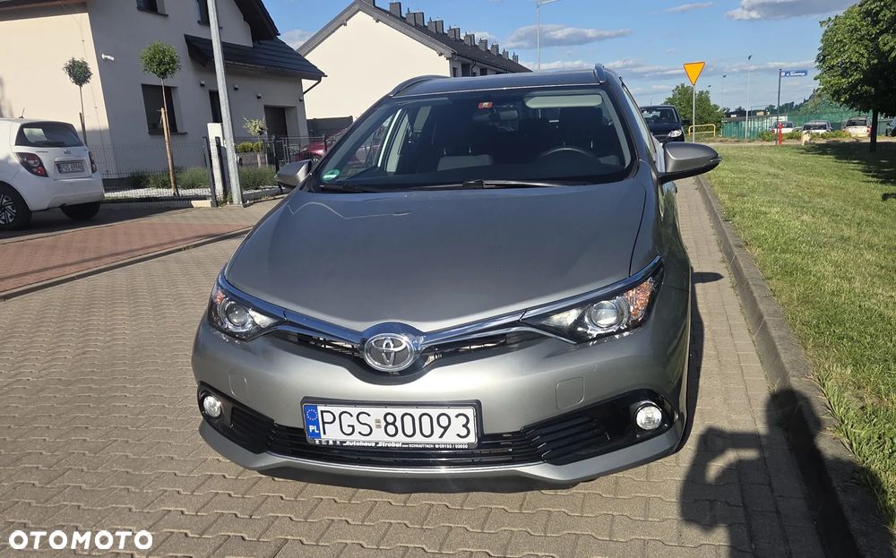 Toyota Auris 1.6 D-4D Dynamic - 3
