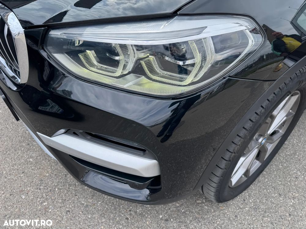 BMW X3 xDrive20d AT Luxury Line - 25