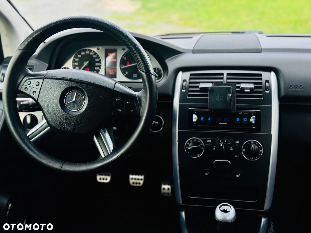 Mercedes-Benz Klasa B 200 Special Edition - 13