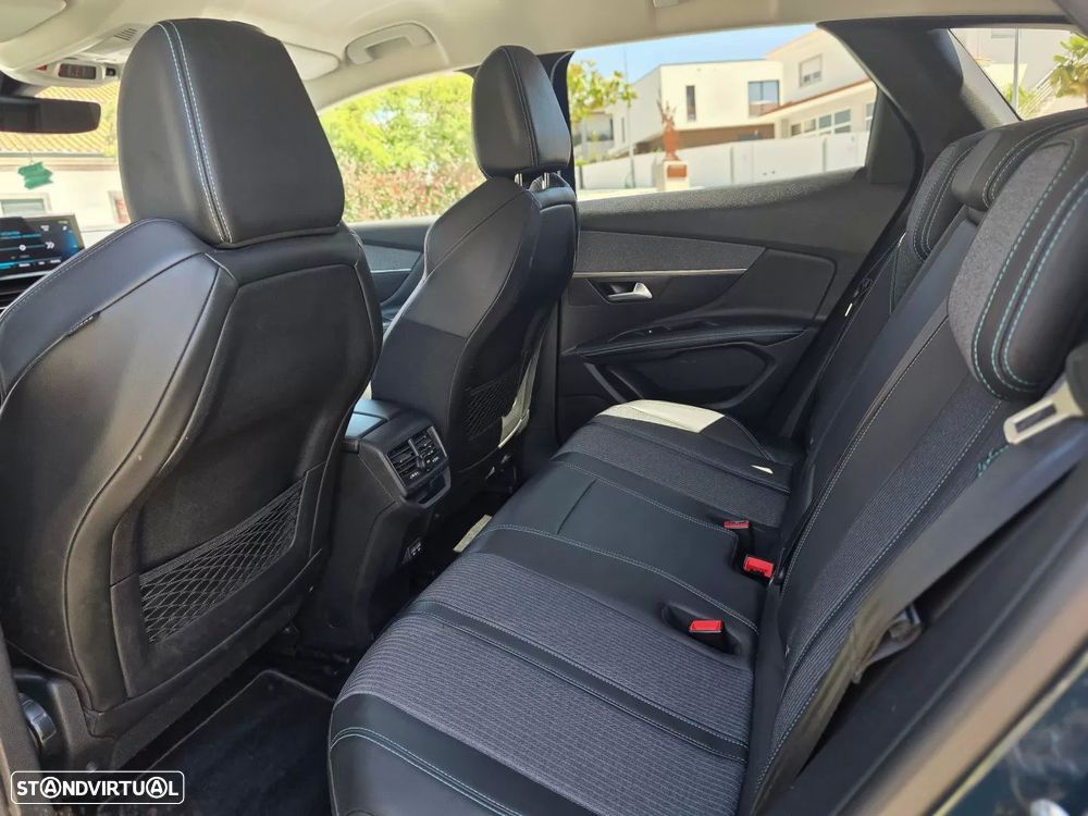 Peugeot 3008 1.6 Hybrid Allure e-EAT8 - 26