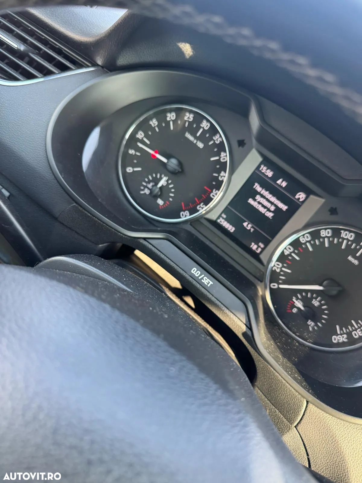 Skoda Octavia 1.6 TDI AMBITION - 15