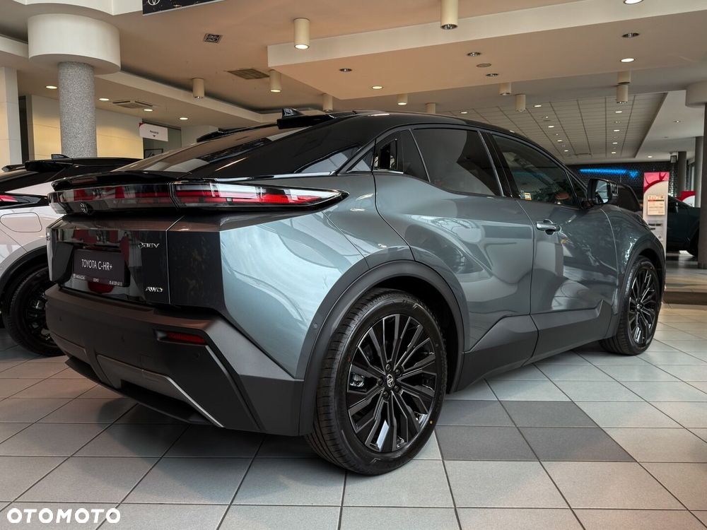 Toyota C-HR+ - 10