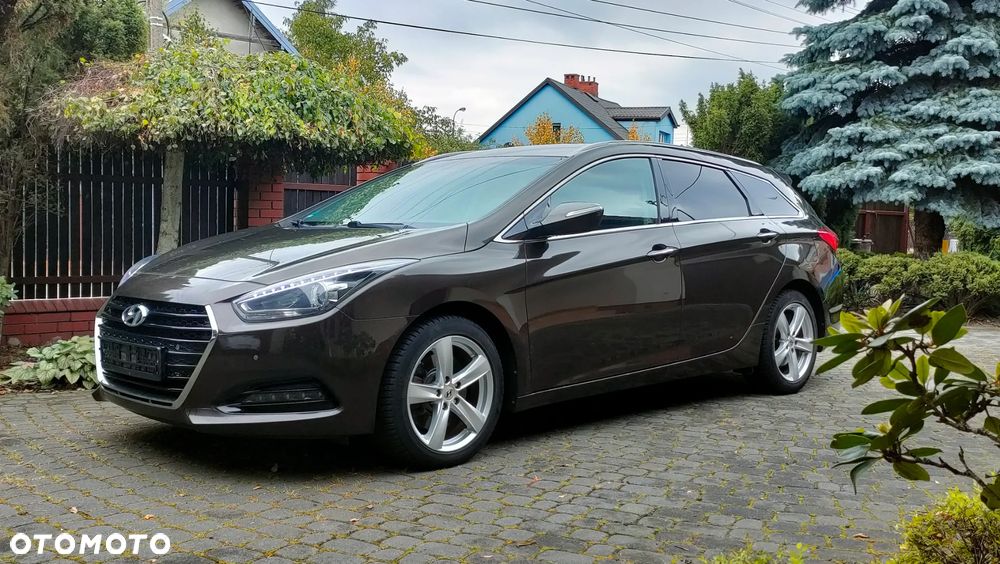 Hyundai i40 1.7 CRDi Comfort DCT - 2