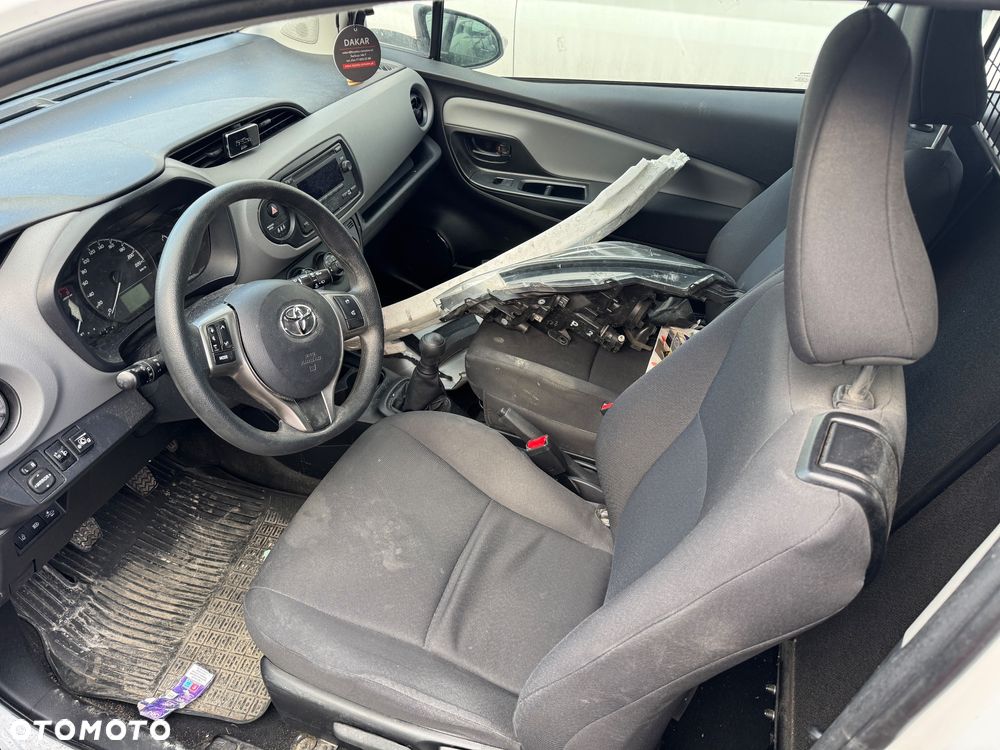 Toyota Yaris - 9