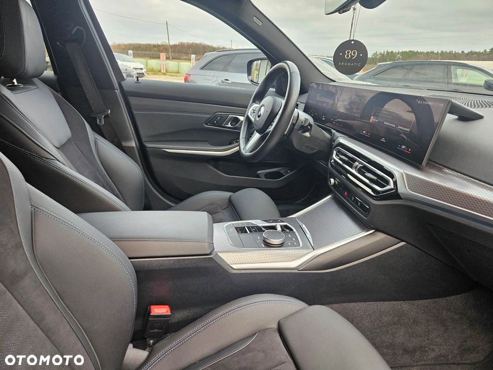 BMW Seria 3 320d xDrive M Sport Shadow - 19