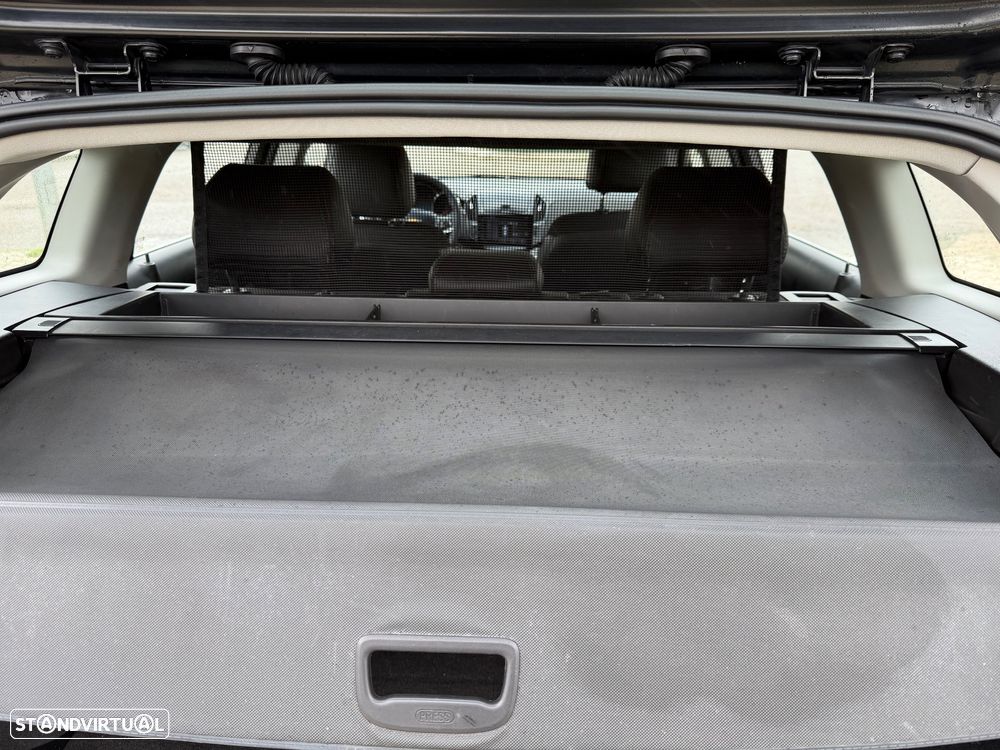 Chevrolet Cruze SW 1.7 VCDi LT - 19