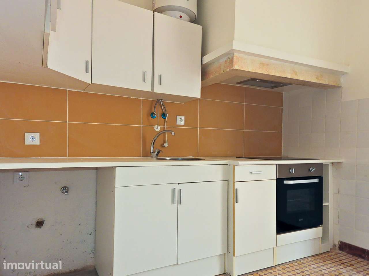 Apartamento T2 em remodelação -  Santarém. - Grande imagem: 2/19
