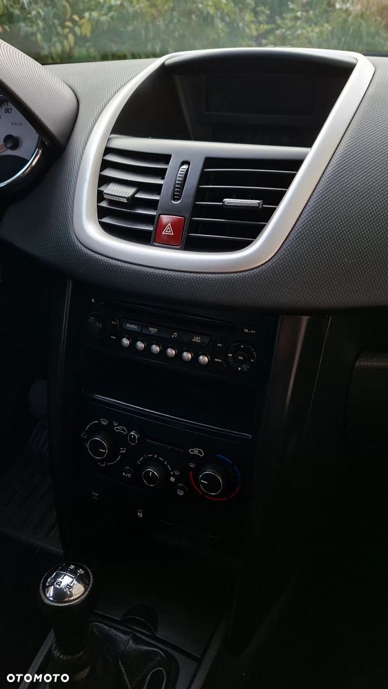 Peugeot 207 1.4 16V Sporty - 26