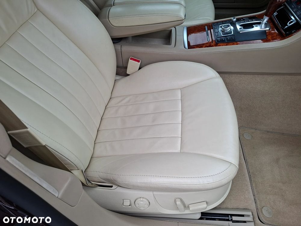 Audi A8 4.2 Quattro Langversion - 28