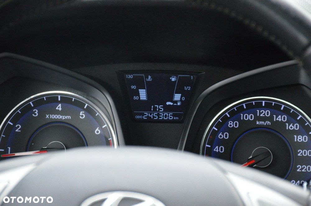 Hyundai ix20 - 35