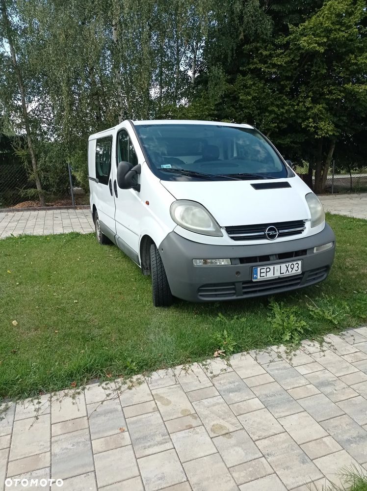 Opel VIVARO 1,9 DTI - 11