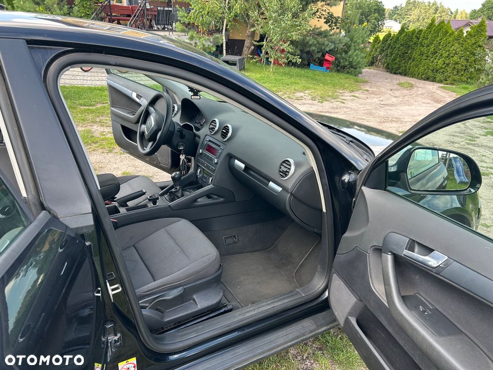 Audi A3 Sportback null - 11