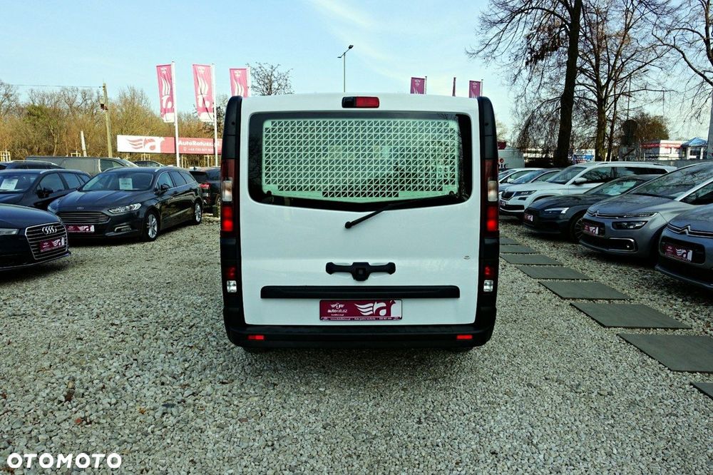 Opel Vivaro - 9