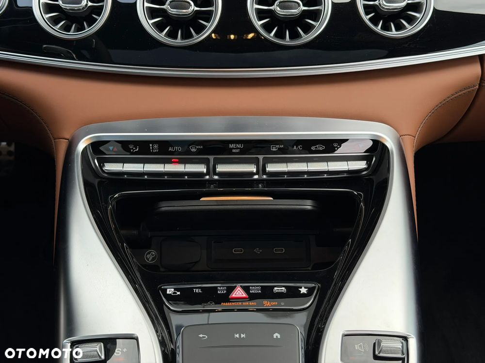 Mercedes-Benz AMG GT 53 4-Matic+ - 22