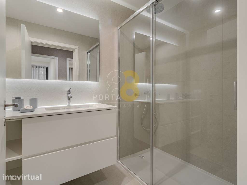 Apartamento T3, 2 varandas, 2 lugares de estacionamento - Grande imagem: 4/40