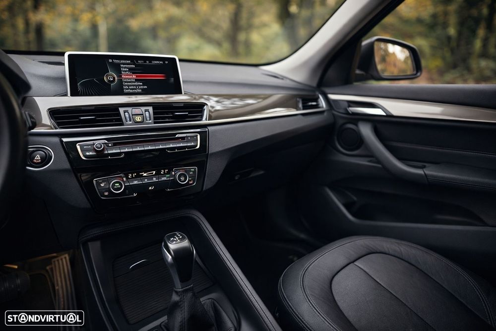 BMW X1 xDrive25d Aut. Sport Line - 8