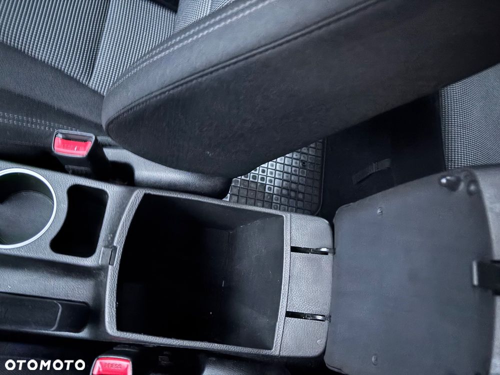 Hyundai i30 1.6 CRDi Classic - 19