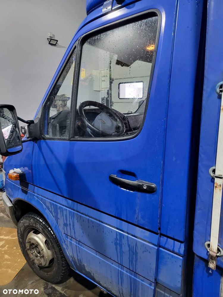 Mercedes-Benz Sprinter - 6