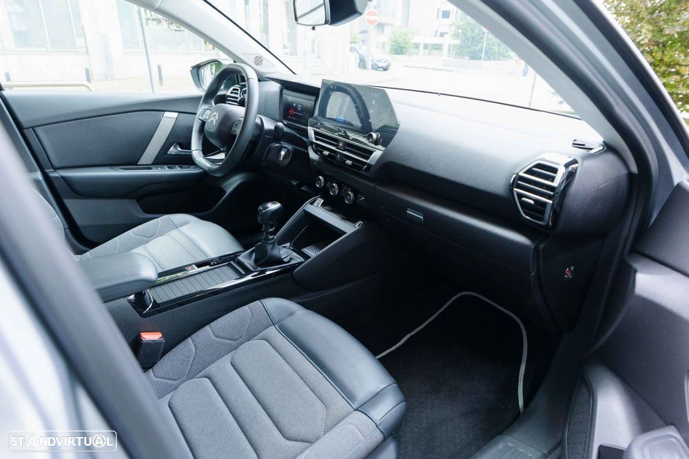 Citroën C4 1.2 PureTech Shine - 24
