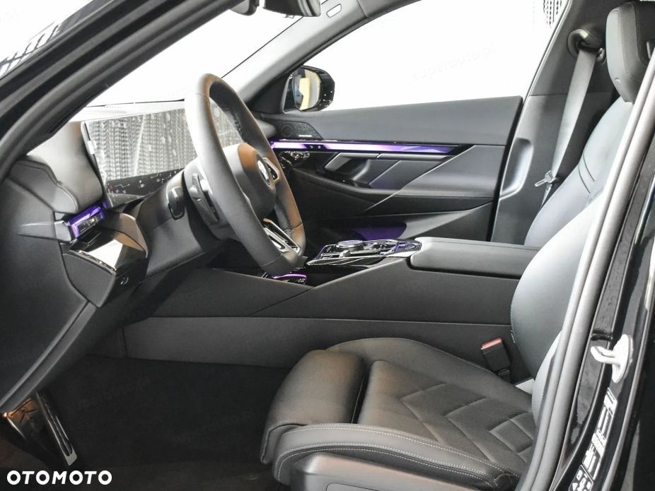 BMW Seria 5 520d mHEV M Sport - 11