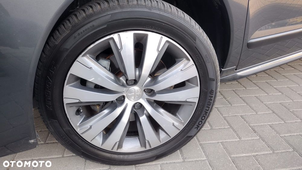 Peugeot 3008 2.0 HDi Premium+ - 23