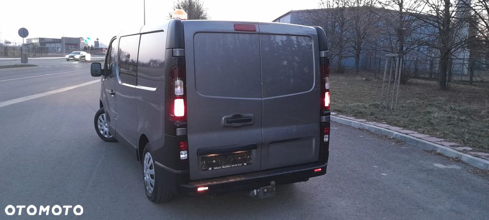 Opel vivaro - 11