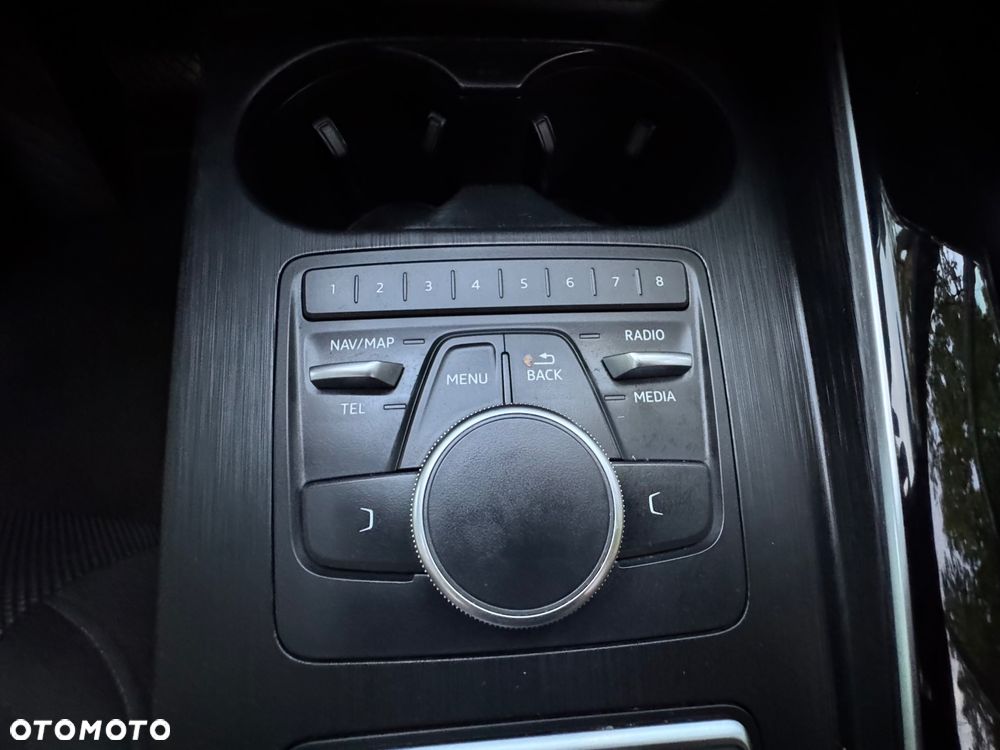Audi A4 Avant 35 TDI S tronic design - 32