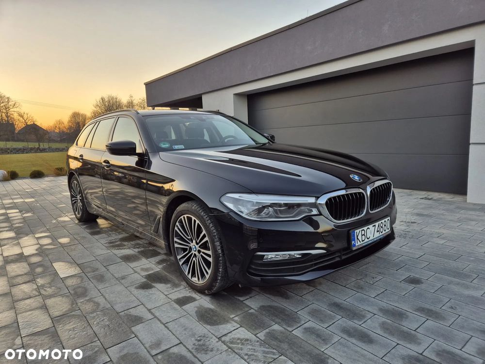 BMW Seria 5 520d xDrive Sport Line - 1