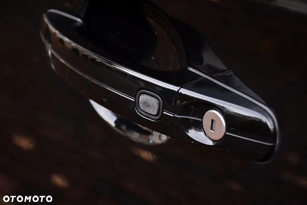 Ford Kuga 2.0 TDCi 4x4 Titanium - 26