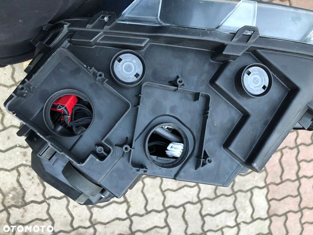 VW AMAROK 2H3 LIFT LAMPA PRZEDNIA PRAWA XENON LED - 6